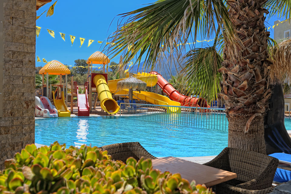 Aeolos Beach Resort Hotel und Wassersport